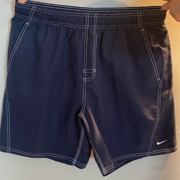 Men’s Shorts - Picture 1 of 2
